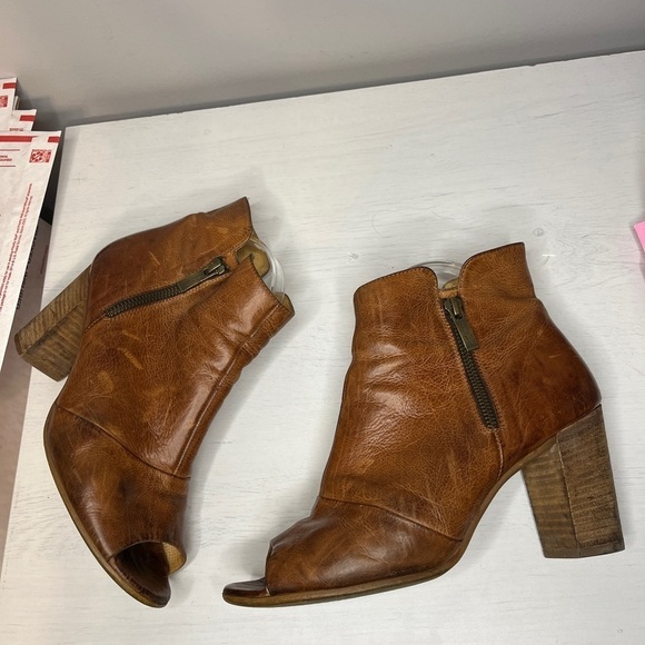 Paul Green Soft Leather Peep Toe Heeled Booties - Picture 15 of 15